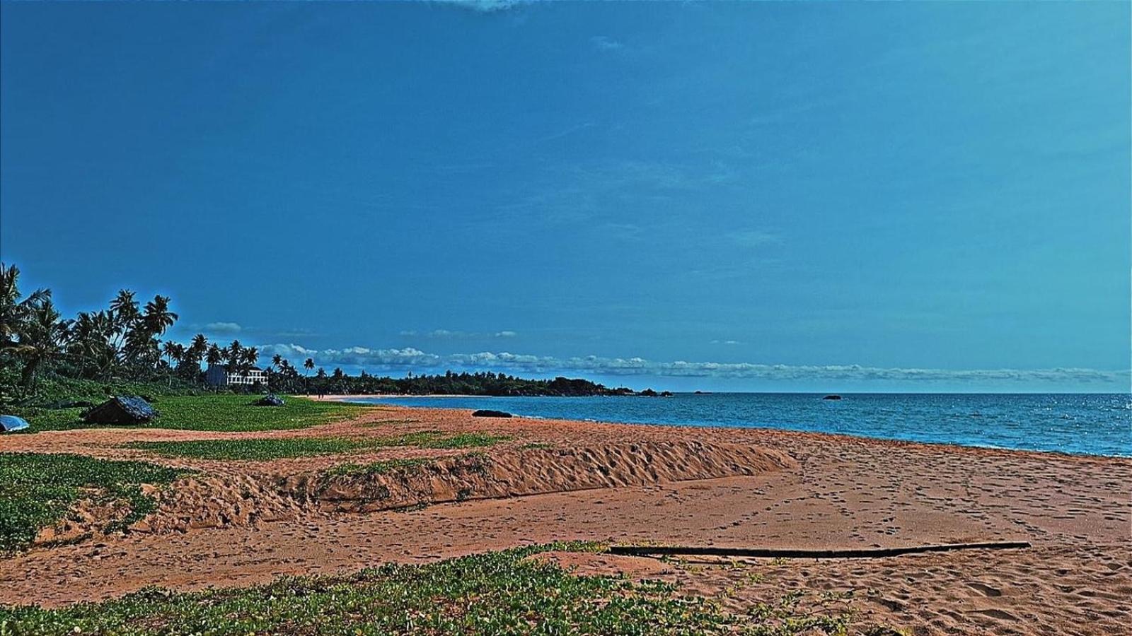 Raja Beach Hotel Balapitiya Exterior photo